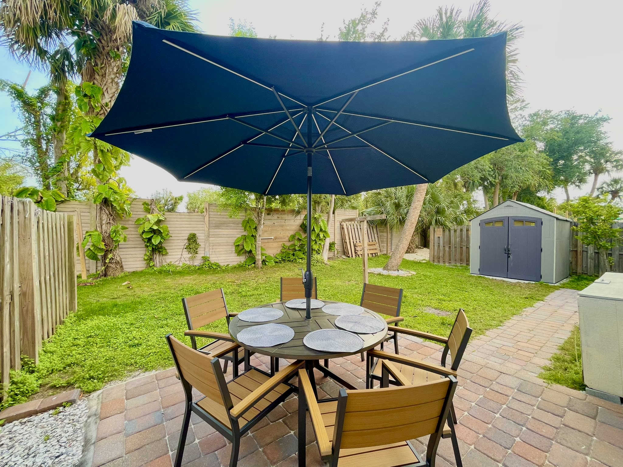 Near Ft Myers Beach  3mi to Sand  Sleeps 7 - Fort Myers Beach FL vacation rental