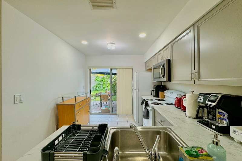 More photos of Near Fort Myers Beach - 2BR - 2BA - Grill